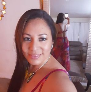 Meet your Posher, Sandra vicky